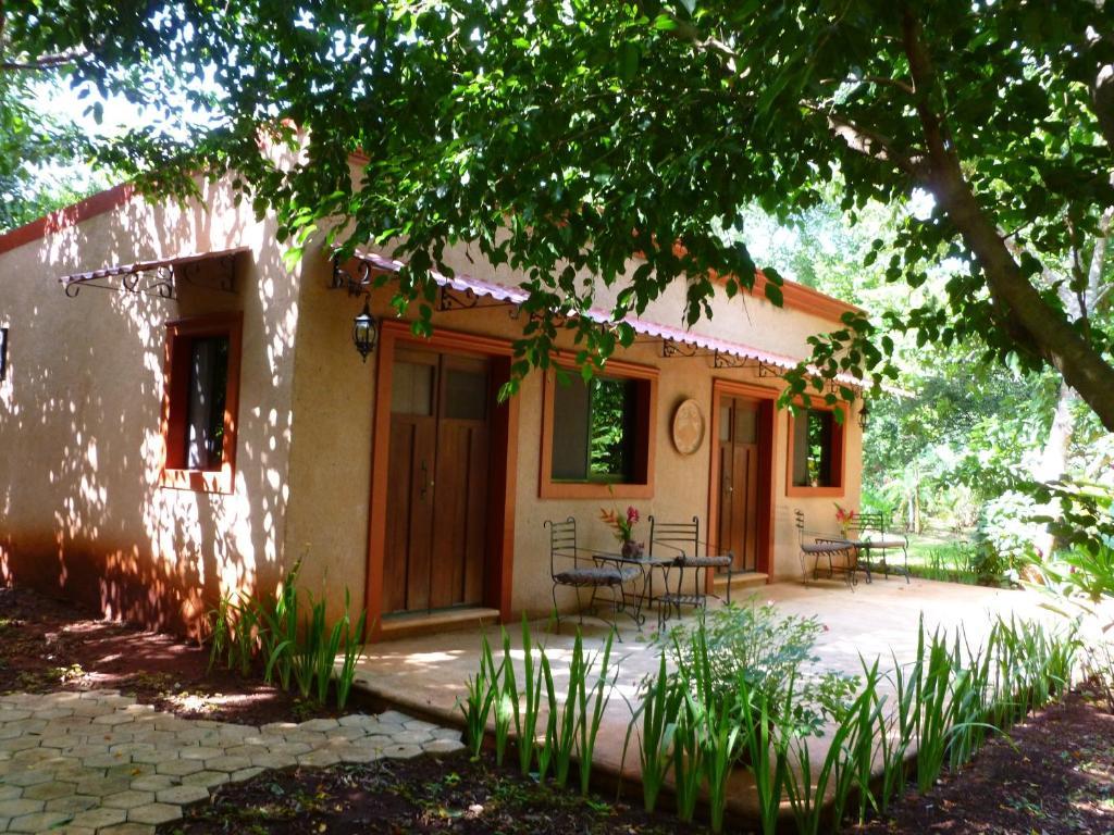 The Flycatcher Inn Retreat Hotel Santa Elena Kültér fotó